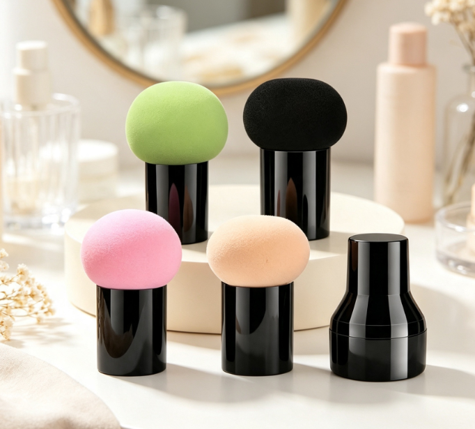Mushroom-Shaped Makeup Sponge Set with Handle and Display Stand